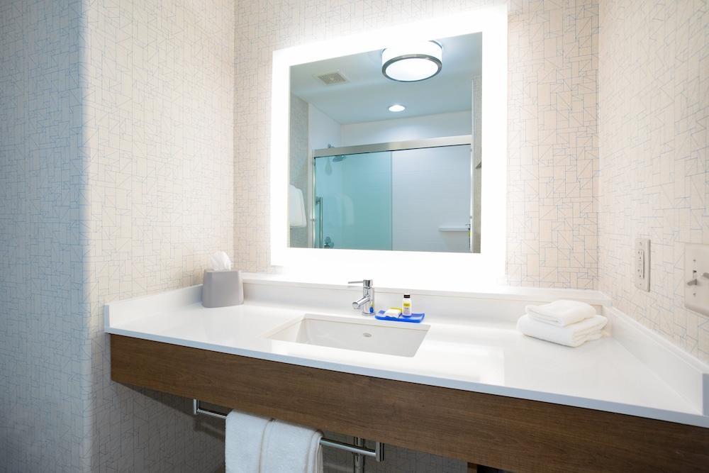 Holiday Inn Express & Suites Phoenix Glendale Dist By Ihg Eksteriør bilde