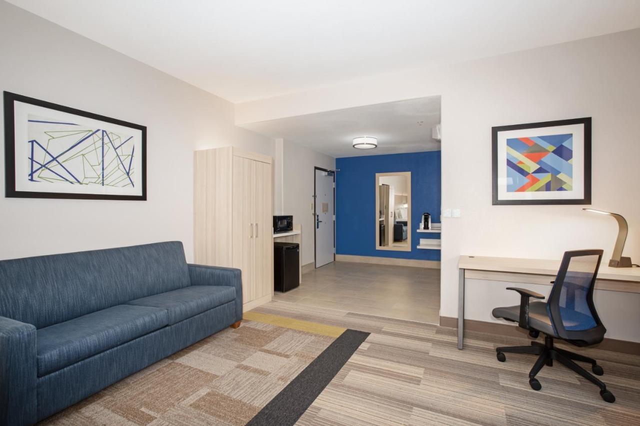 Holiday Inn Express & Suites Phoenix Glendale Dist By Ihg Eksteriør bilde