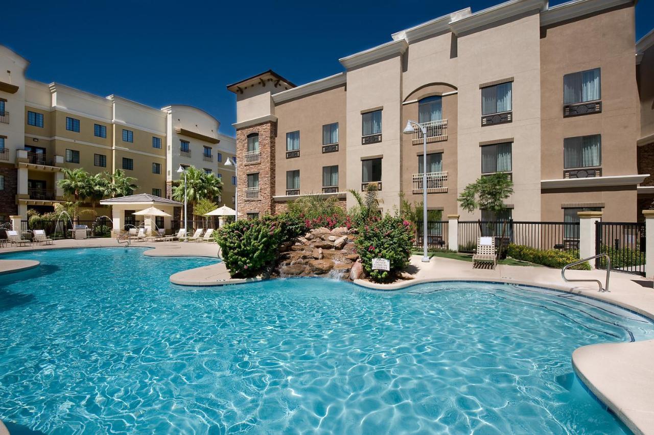 Holiday Inn Express & Suites Phoenix Glendale Dist By Ihg Eksteriør bilde