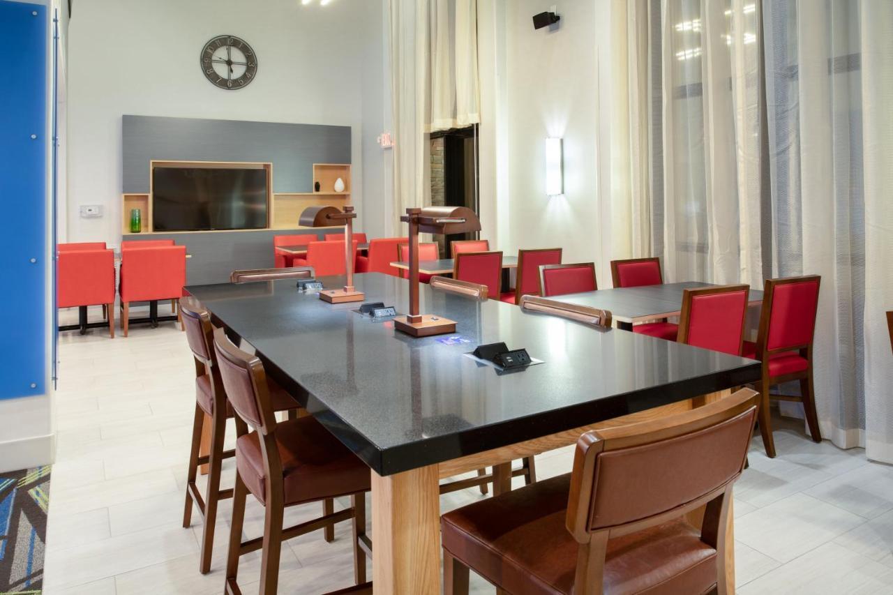 Holiday Inn Express & Suites Phoenix Glendale Dist By Ihg Eksteriør bilde