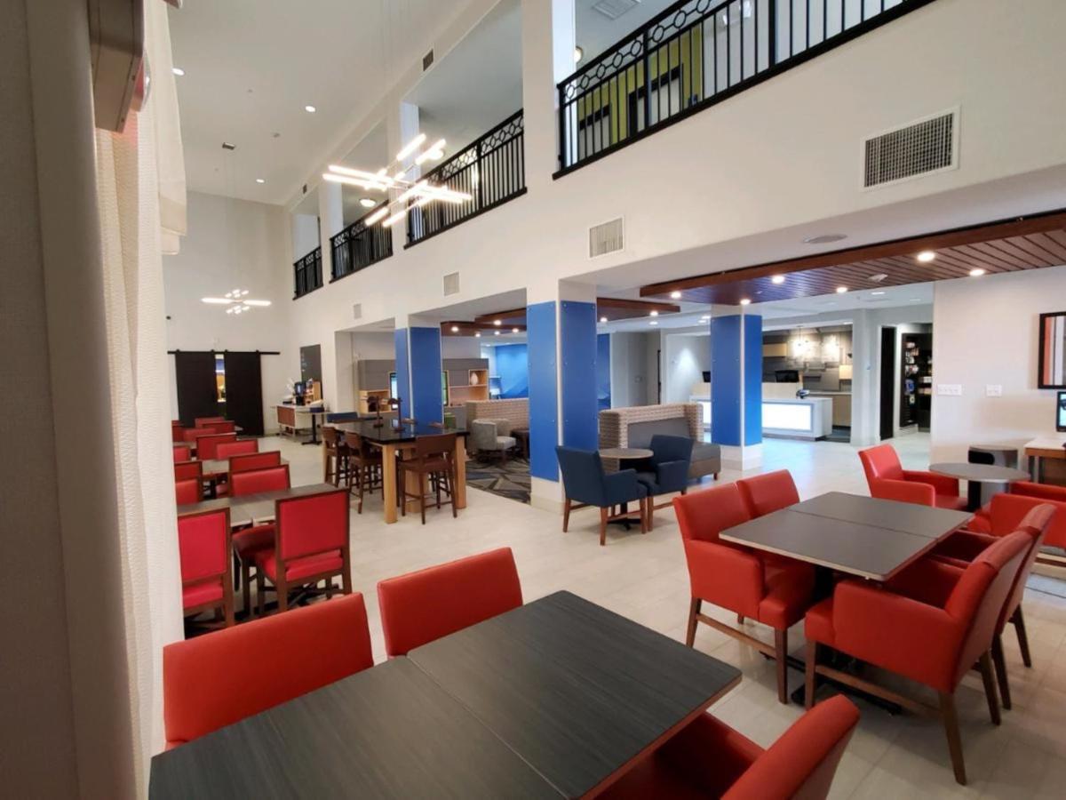Holiday Inn Express & Suites Phoenix Glendale Dist By Ihg Eksteriør bilde